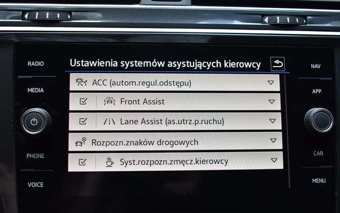 Volkswagen Tiguan cena 228900 przebieg: 8000, rok produkcji 2023 z Alwernia małe 211